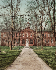 File:William and Mary College, Williamsburg, Virginia, circa 1902 small.png